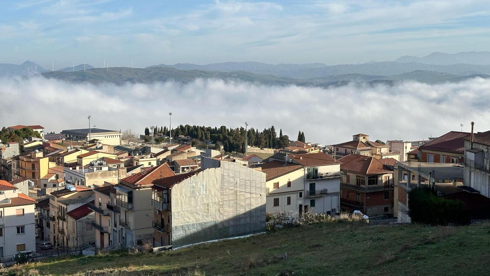 B&B A Due Passi San Giovanni Gemini Dış mekan fotoğraf